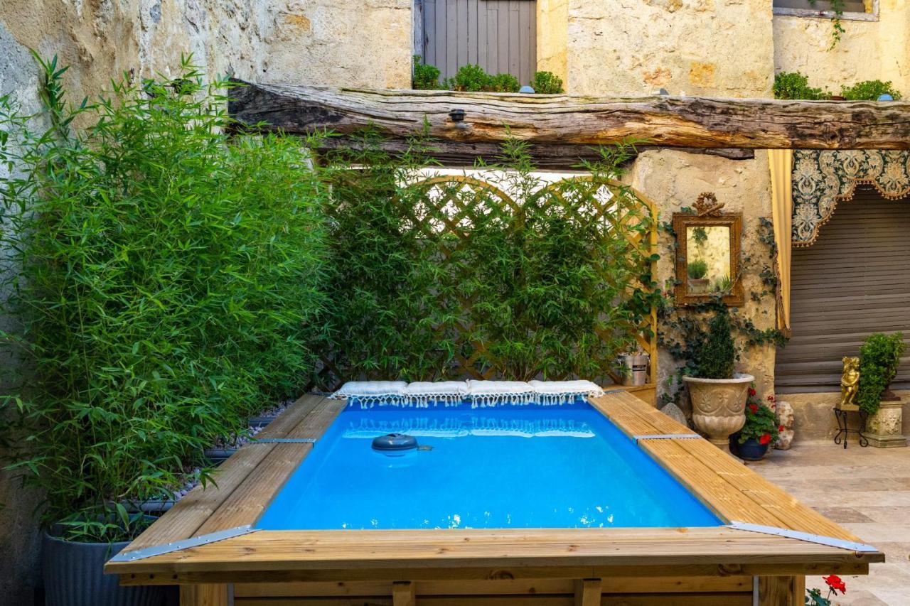 Champagne House - Elegance, Luxury And Charm Bed & Breakfast Condom Exterior photo